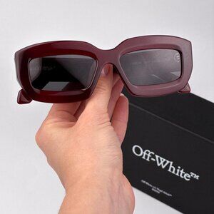 Off-White CHARLOTTE Women Sunglasses Burgundy Rectangle Frame Model OERI138 2807